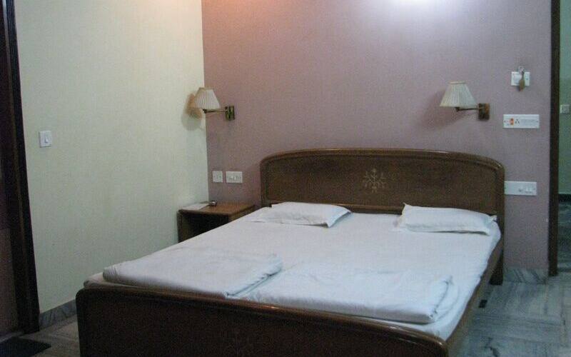 HOTEL AJANTA, Asansol 3
